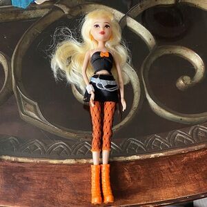 Winx Club Stella Rock n Roll Doll